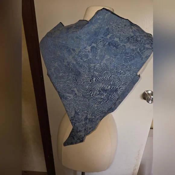 Blue Floral Harness - Picture 3 of 4